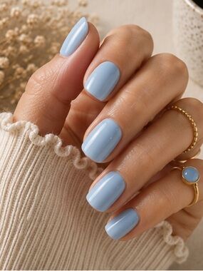 💙 Bluebell Breeze 
Nails 5 for $20 or $7